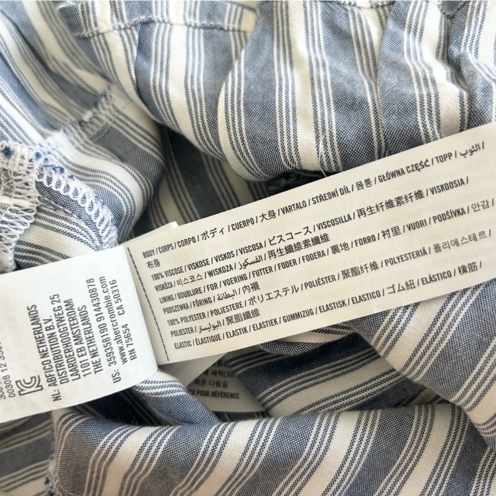 ⭐️ NEW Hollister Small Blue and White Striped Belted Mini Dress - Picture 4 of 5